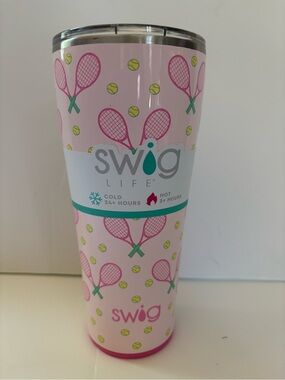 Swig Life 32 oz Love All (tennis) Tumbler NWT